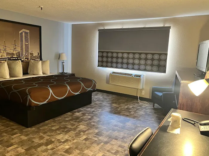 Super 8 by Wyndham Baltimore/Essex Area 4
