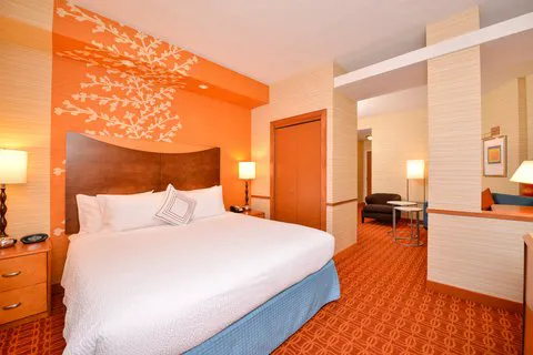 Fairfield Inn & Suites White Marsh 4