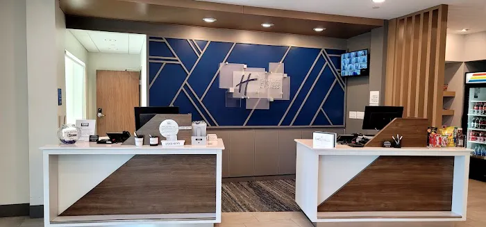Holiday Inn Express White Marsh 4