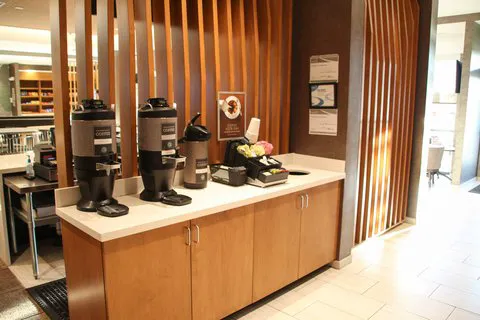 Inn at The Colonnade Baltimore - a DoubleTree by Hilton Hotel 4