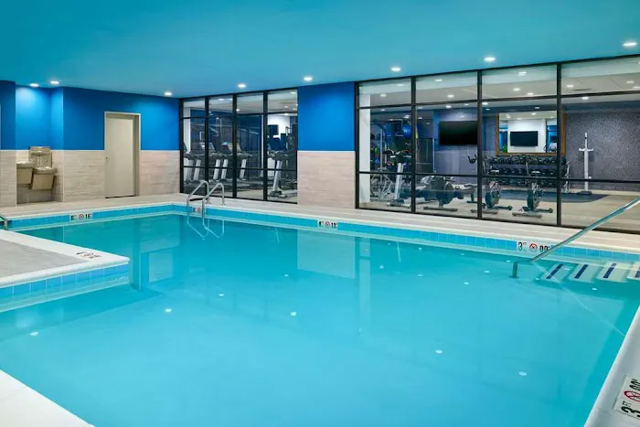 Hampton Inn Towson 4