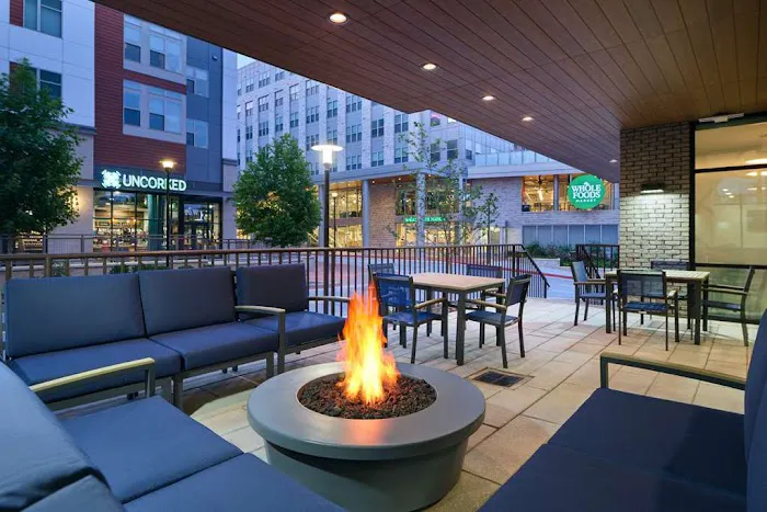 Hampton Inn Towson 4