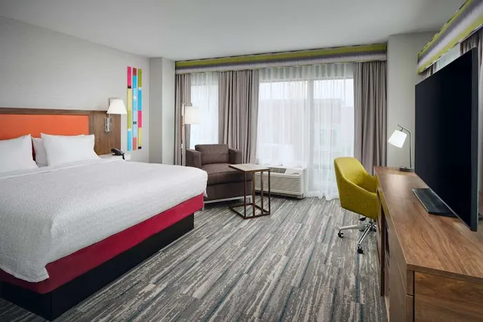 Hampton Inn Towson 4