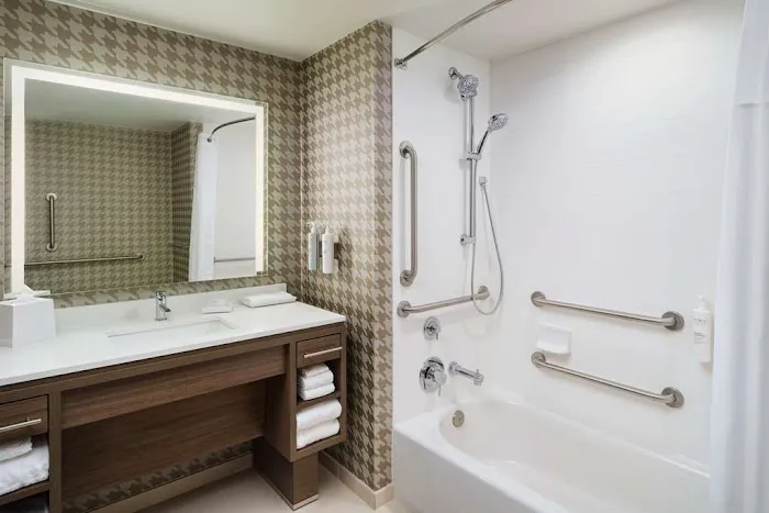 Home2 Suites by Hilton Towson 4