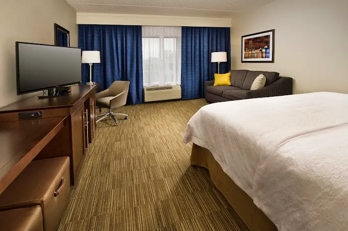 Hampton Inn & Suites Baltimore/Woodlawn 5