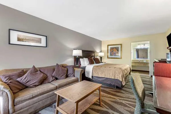 Quality Inn 5