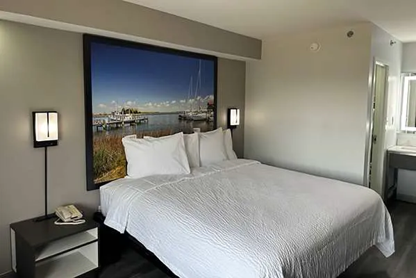 Super 8 by Wyndham Baltimore Northwest 4