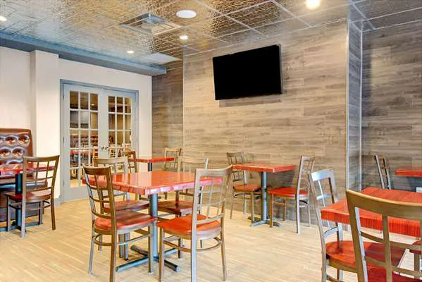 Days Inn by Wyndham Towson 4