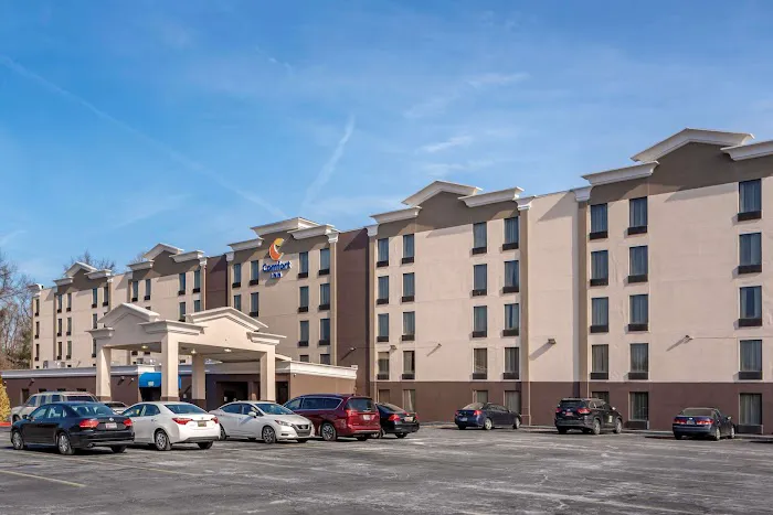 Comfort Inn 4