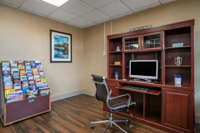 Comfort Inn 4