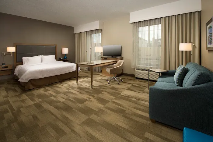 Hampton Inn & Suites Baltimore North/Timonium 4