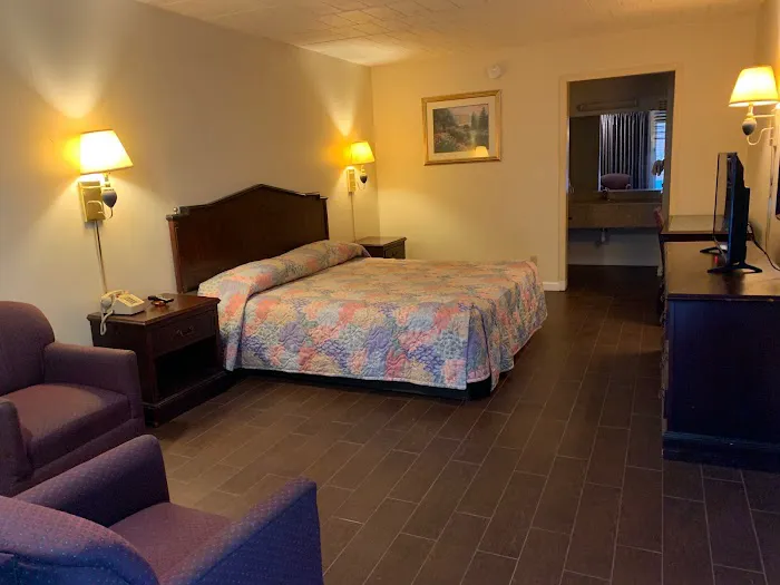 Home-Style Inn 4