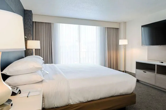Embassy Suites by Hilton Baltimore Hunt Valley 5