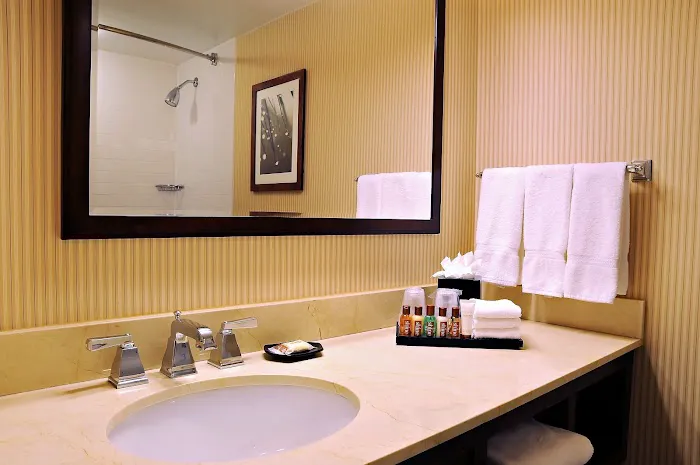 The Columbia Town Center Hotel 5