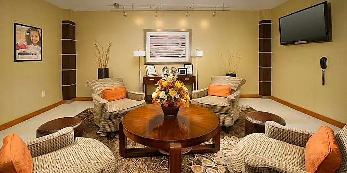 Holiday Inn Express & Suites Columbia East - Elkridge 5