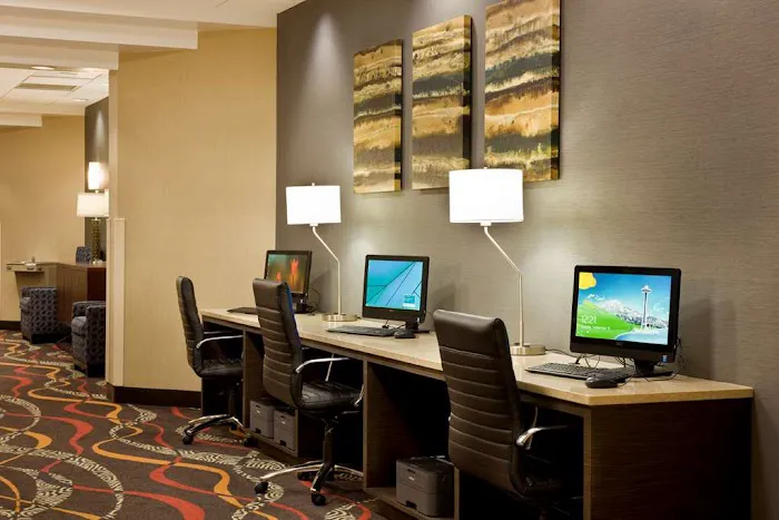 Best Western Plus Best WesternI Airport Hotel - Arundel Mills 4