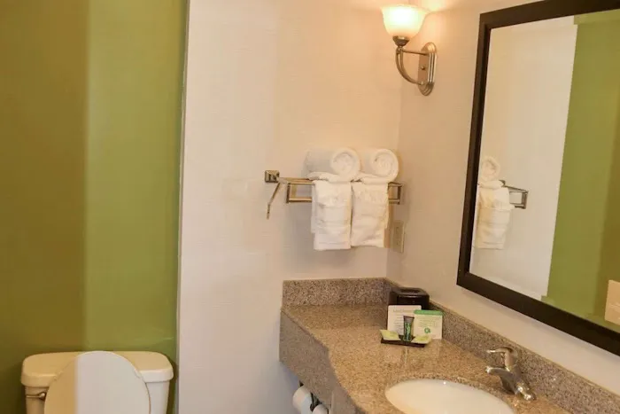 Sleep Inn & Suites 4