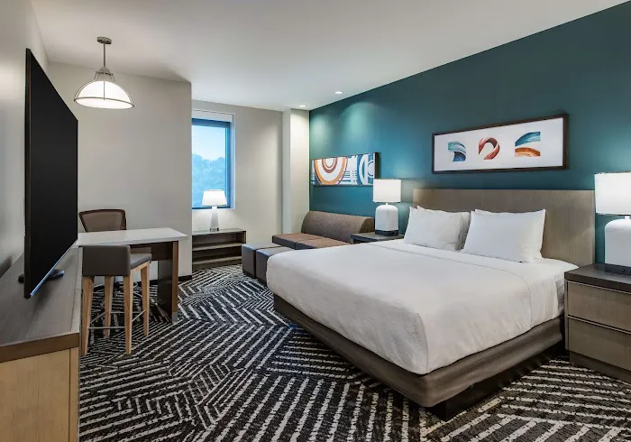 Hyatt House BWI Airport / Baltimore 5