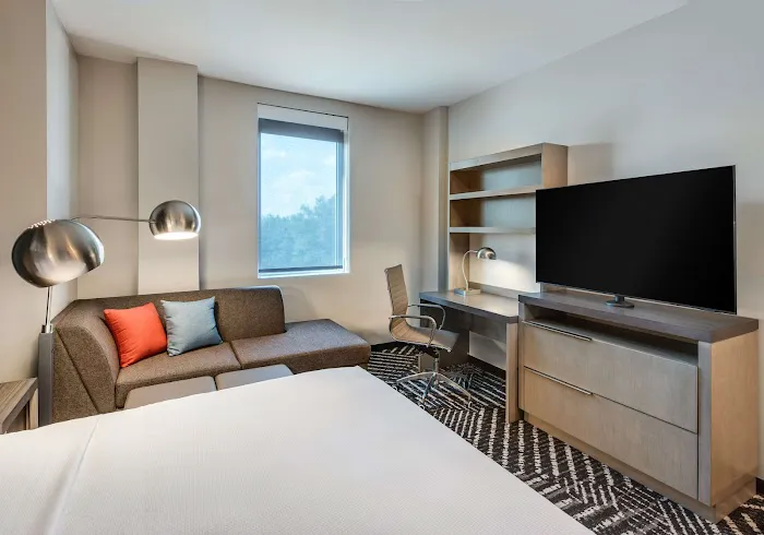 Hyatt House BWI Airport / Baltimore 5