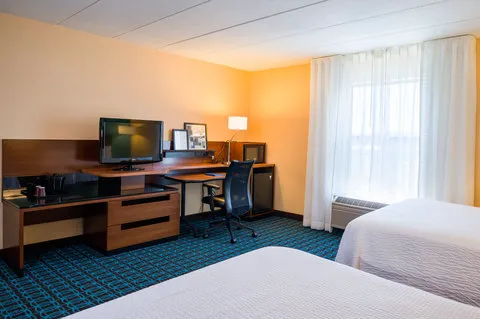 Fairfield Inn Laurel 4