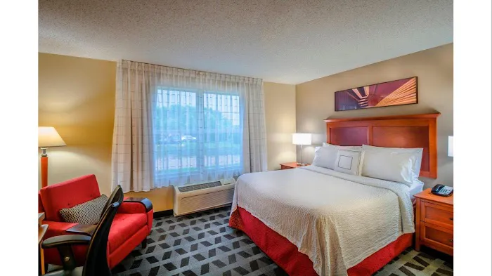 TownePlace Suites Baltimore BWI Airport 5