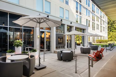Aloft BWI Baltimore Washington International Airport 5