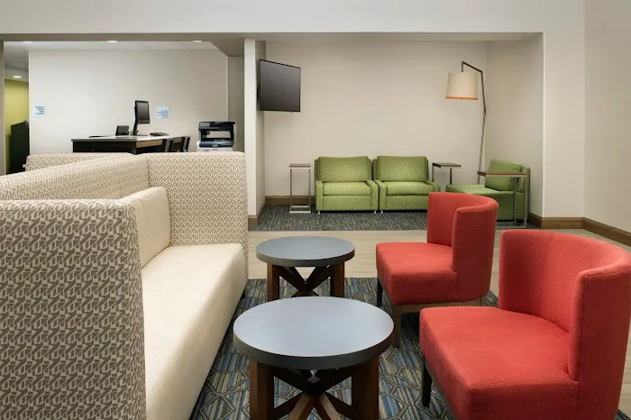 Holiday Inn Express & Suites Baltimore - Bwi Airport North by IHG 5