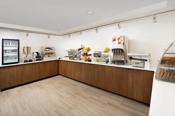 Holiday Inn Express & Suites Baltimore - Bwi Airport North by IHG 5