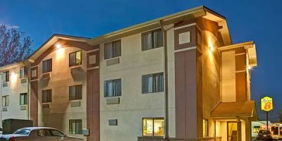 Super 8 by Wyndham College Park Wash DC Area