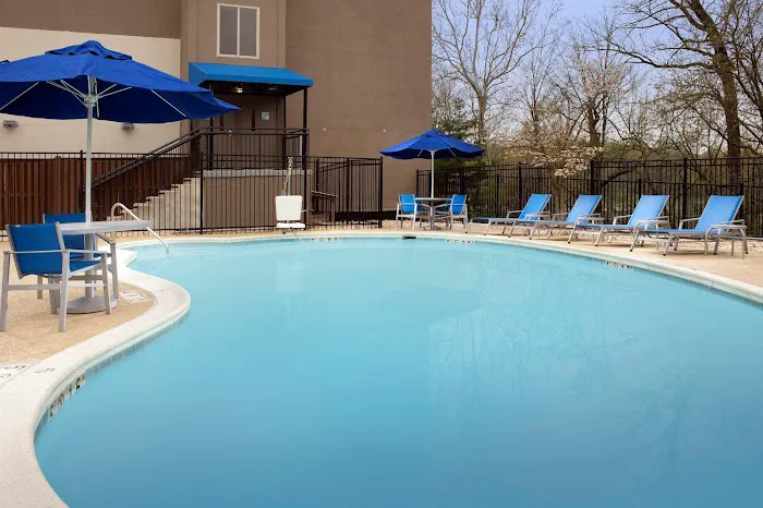 Holiday Inn Express & Suites College Park-University Area by IHG 4