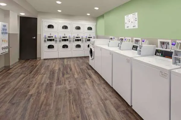 WoodSpring Suites Washington DC Northeast Greenbelt 4