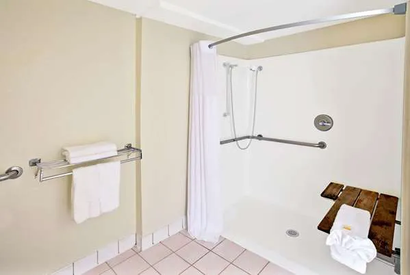 Days Inn by Wyndham Silver Spring 5