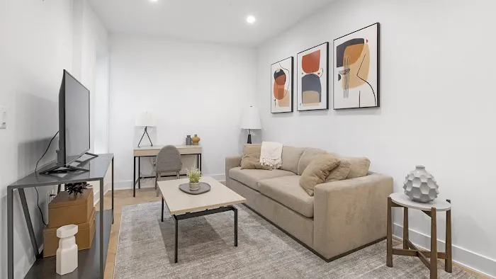 Landing Furnished Apartments at The Cardinal on 12th 4