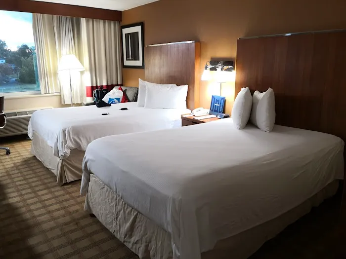 Metro Points Hotel 4