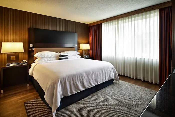 Embassy Suites by Hilton Washington DC Chevy Chase Pavilion 4