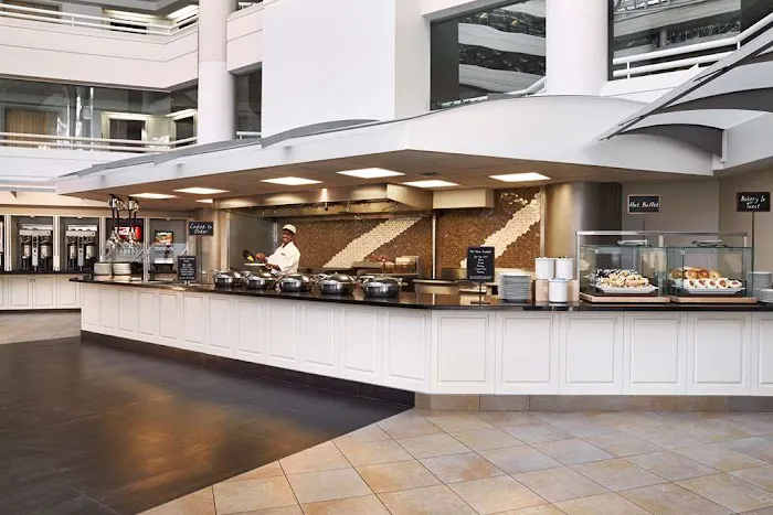 Embassy Suites by Hilton Washington DC Chevy Chase Pavilion 4