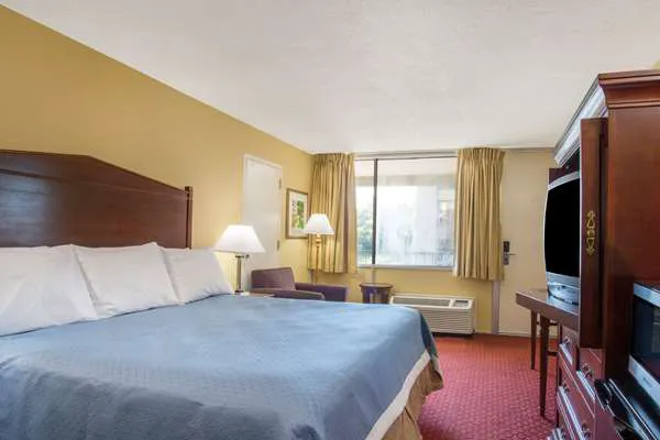 Days Inn by Wyndham Washington DC/Gateway 4