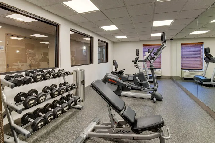 Holiday Inn Express & Suites I-95 Capitol Beltway-Largo by IHG 4