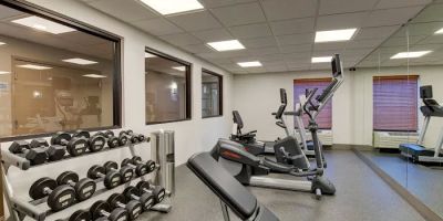 Holiday Inn Express & Suites I-95 Capitol Beltway-Largo by IHG