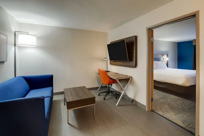 Holiday Inn Express & Suites I-95 Capitol Beltway-Largo by IHG 4