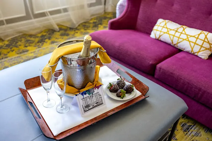 The Churchill Hotel Near Embassy Row 4