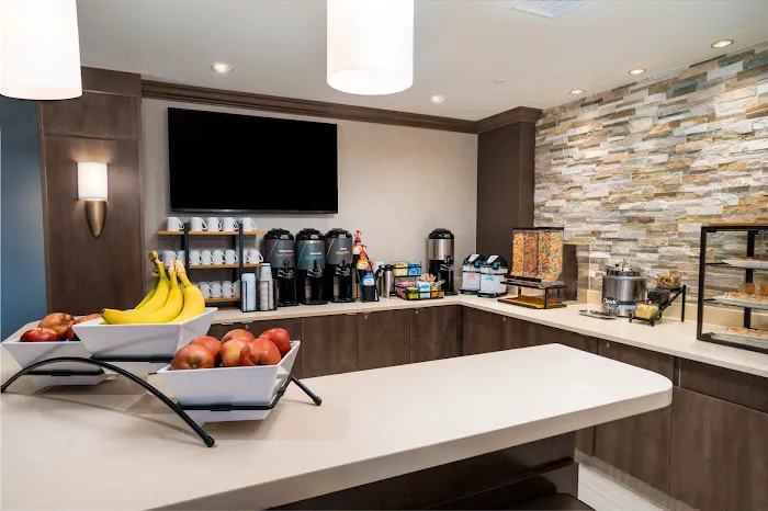 Staybridge Suites Washington DC East - Largo by IHG 4