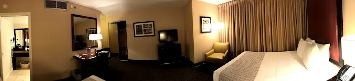 The Baron Hotel 4