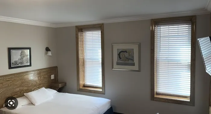 The Baron Hotel 4