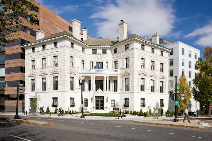 Placemakr Dupont Circle 4