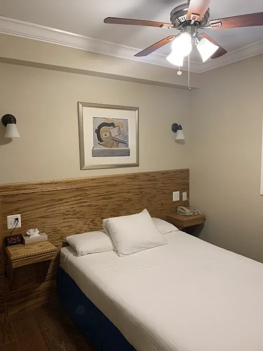 District hotel 4