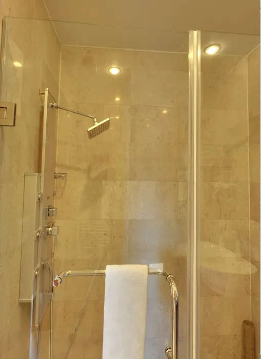 Eldon Luxury Suites 4