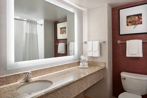 Fairfield Inn & Suites Washington, DC/Downtown 4