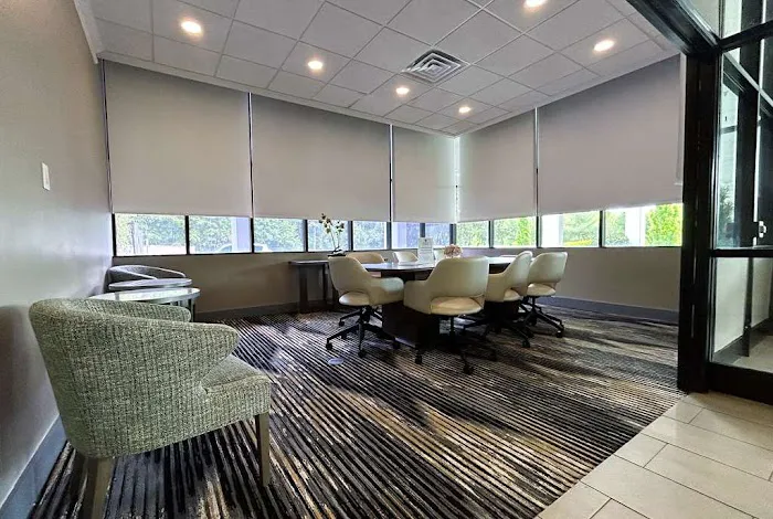 Best Western Premier Rockville Hotel & Suites 4
