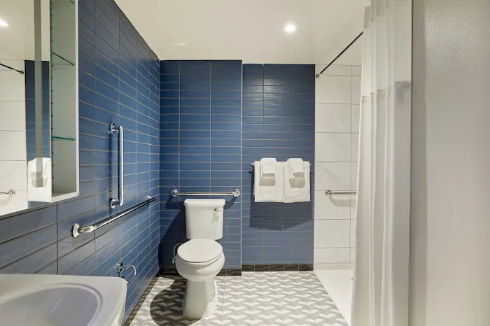The Quincy, Ascend Hotel Collection 4